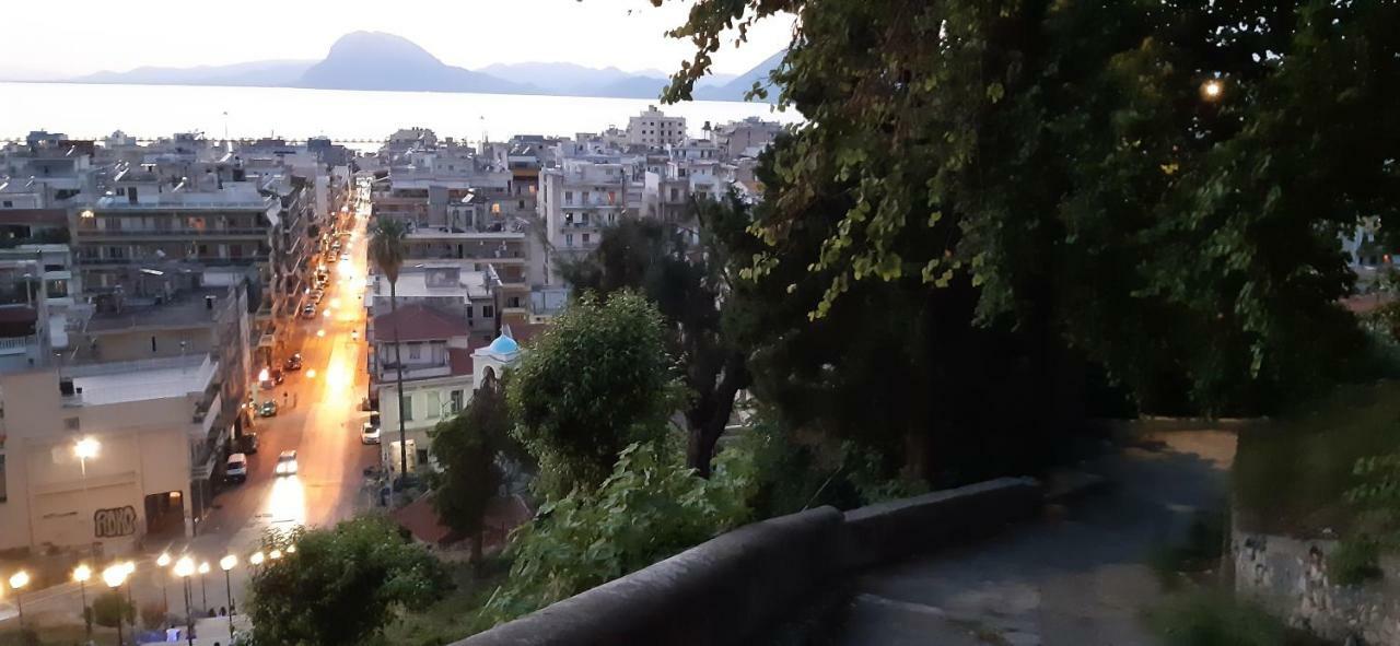 Chryssa - Χρυσα Daire Patras Dış mekan fotoğraf